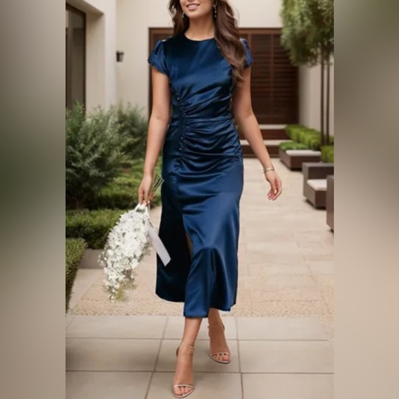 NEW Petal & Pup Lisbeth midi dress in navy satin Medium - Picture 2 of 13